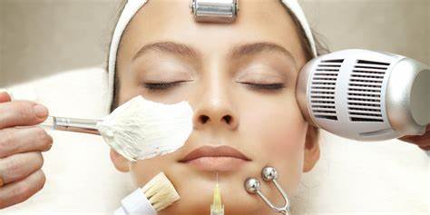 CLEOPATRA ORGANIC SEAWEED BRIGHTENING FACIAL - 75min