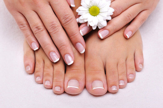 Coco bliss manicure - pedicure