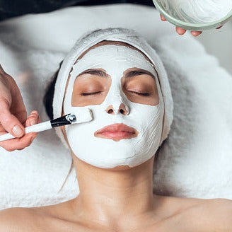 4 LAYER ORGANIC ANTI AGEING Women FACIAL (90min)